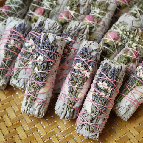 SAGE AND LAVENDER CALMING SMUDGE STICK